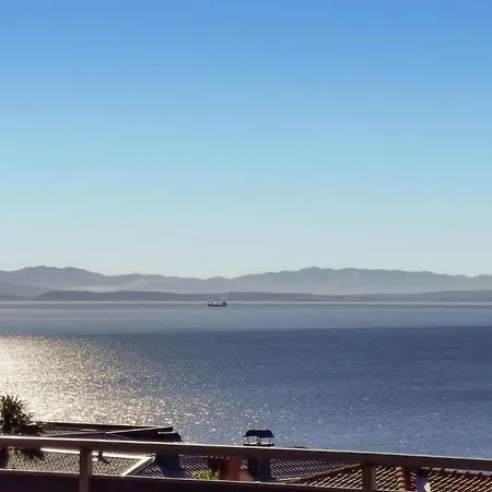 Stunning In With House Sea View Casa vacanze
