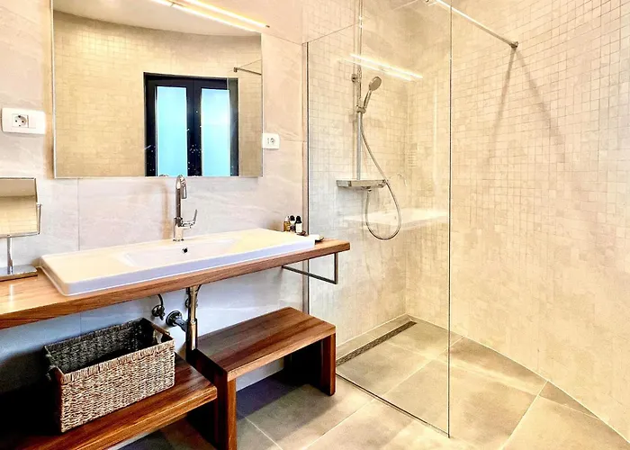 بيت للعطل Pet Friendly In أوباتيا