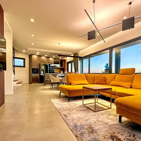 Pet Friendly In Vakantiehuis Opatija